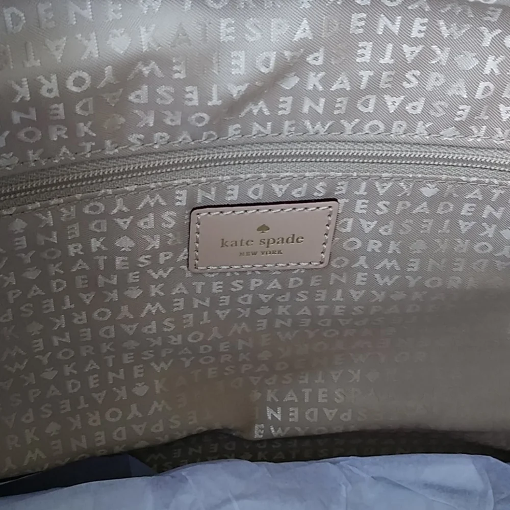 Kate Spade South of Border Medium Harmony Chevron Red and White Tote Bag
